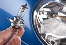 Un des phares ne fonctionne plus? Il suffit de changer l’ampoule ! phares