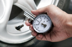 Corriger la pression des pneus 