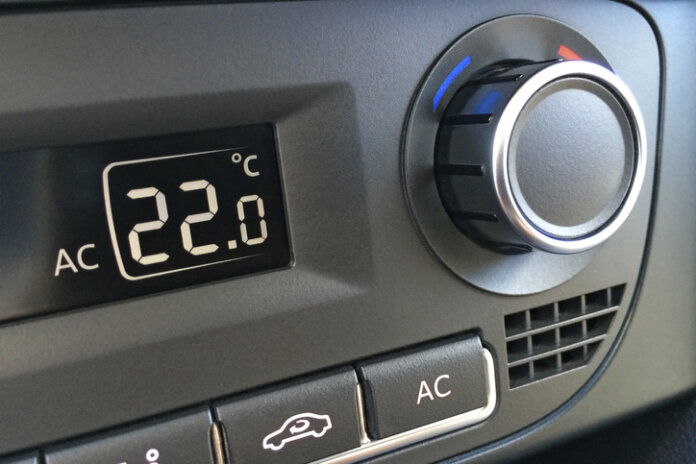 Affichage de la température de la climatisation d'une voiture